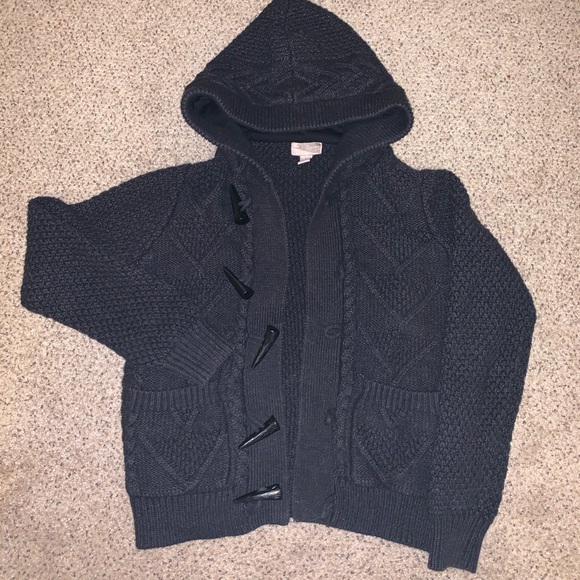 FOREVER21 WOMENS SIZE MEDIUM GRAY COZY SWEATER USED - Picture 2 of 14